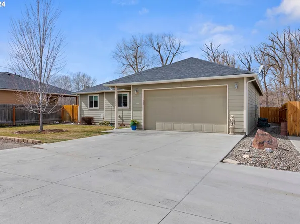 2955 Walnut St, Baker City, OR 97814