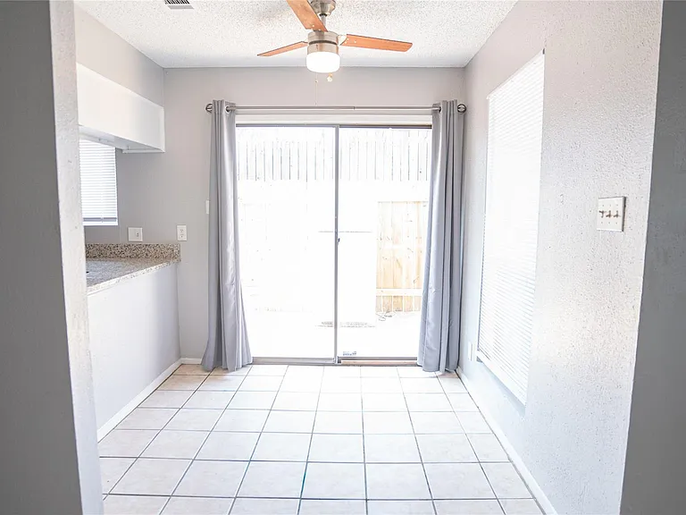 3003 Parker Ln #D — Photo 6