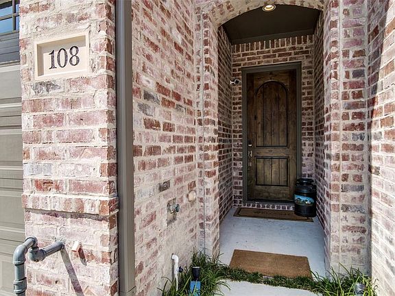 3rd image of 108 Mozart Way