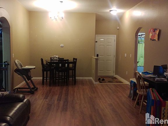 4th image of 30847 Bridgegate Dr
