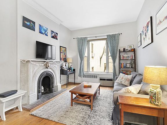 5th image of 340 E 77th St APT 2B