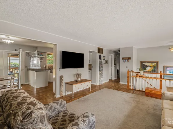 2744 Rainier St, Anatone, WA 99403