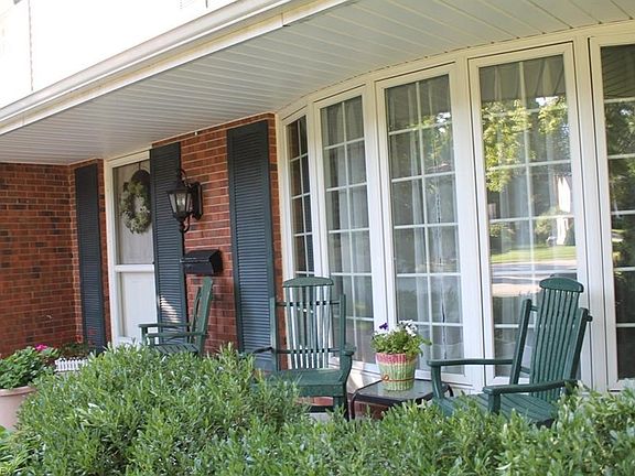 The current owners have maintained the property beautifully inside and out.