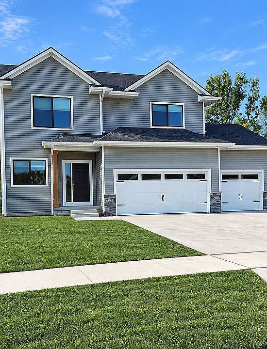 1st image of 2521 Park Ridge Dr