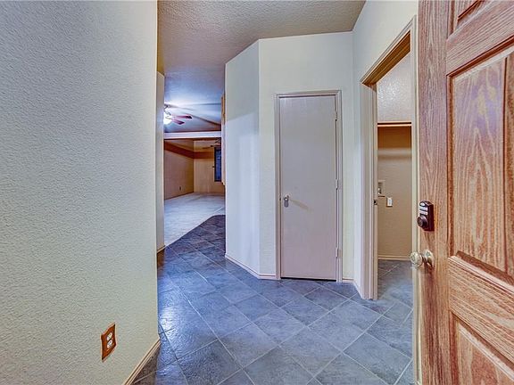 2nd image of 1012 Buffalo Springs Dr
