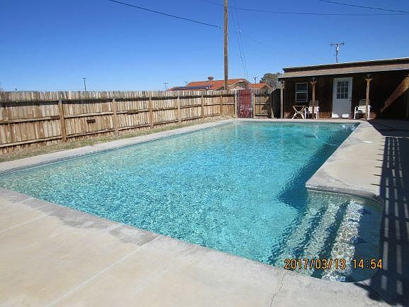 1st image of 8149 Oleander Ave