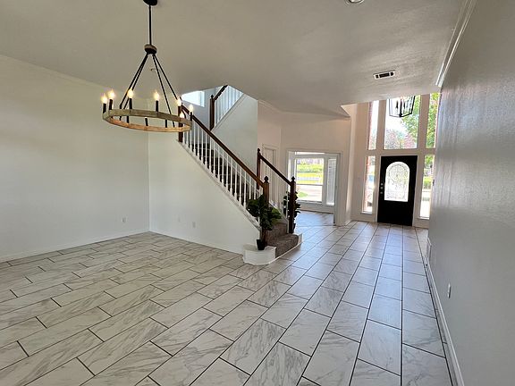 3rd image of 1310 Shores Blvd #1310