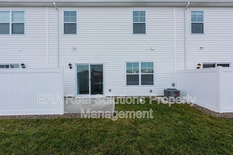 6294 Marinelli Dr S — Photo 33