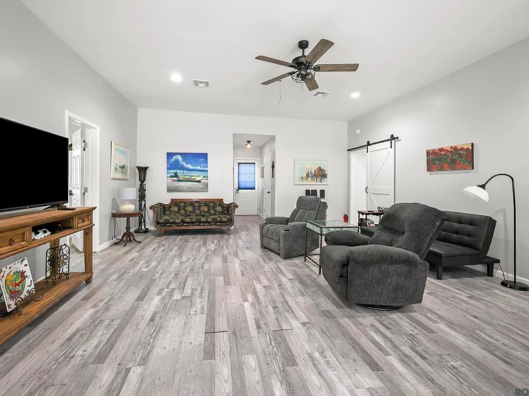 32027 Pats Ln — Photo 4