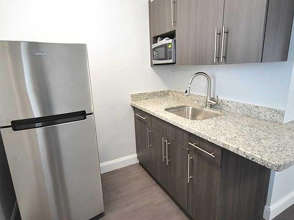 3rd image of 7133 Bonita Dr APT 7