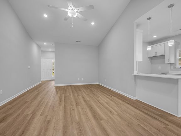 4th image of 108 W Quail Hollow Way Lot 3
