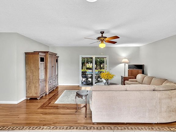 5th image of 3264 Lakeview Drive