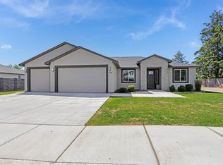 816 N Road 56, Pasco, WA 99301