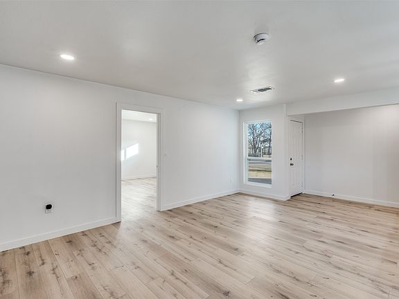4th image of 116 Cooper Dr