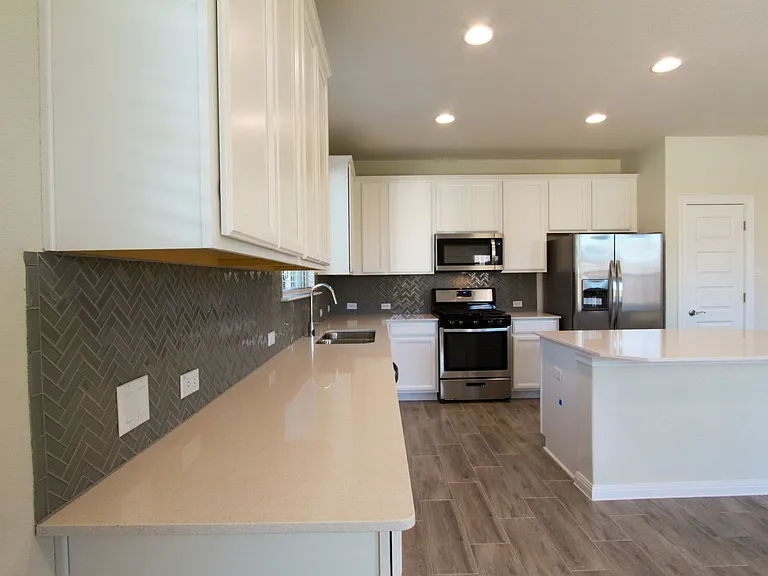 17004 Alturas Ave — Photo 12