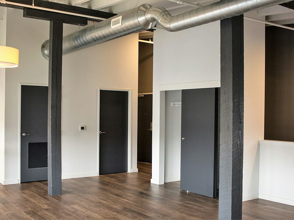 Entrance Residence