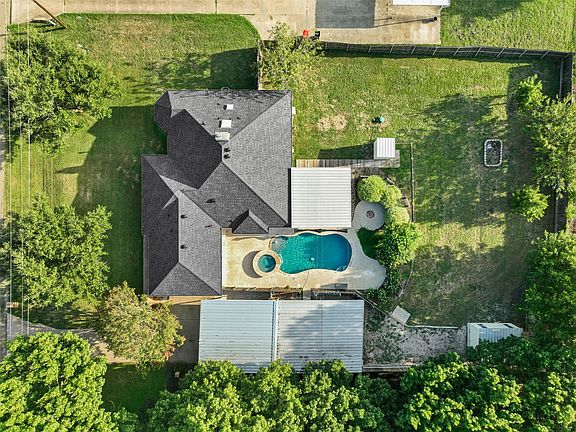 3rd image of 309 Josey Ln