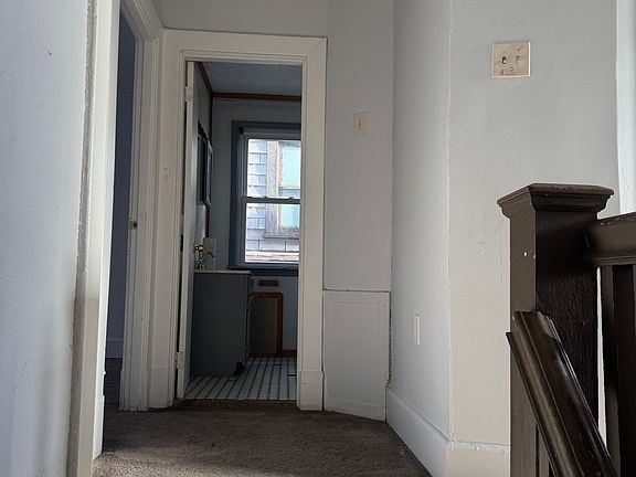 3rd image of 362 Kenney Ave