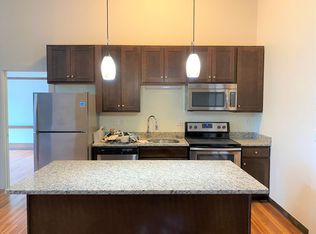 212 3rd St #2F, Troy, NY 12180
