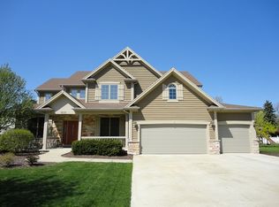 16018 Hometown Dr, Plainfield, IL 60586