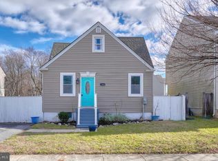 7303 Gardenia Ln, Glen Burnie, MD 21060