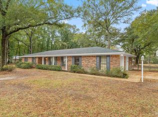 5955 Clark Rd, Milton, FL 32570