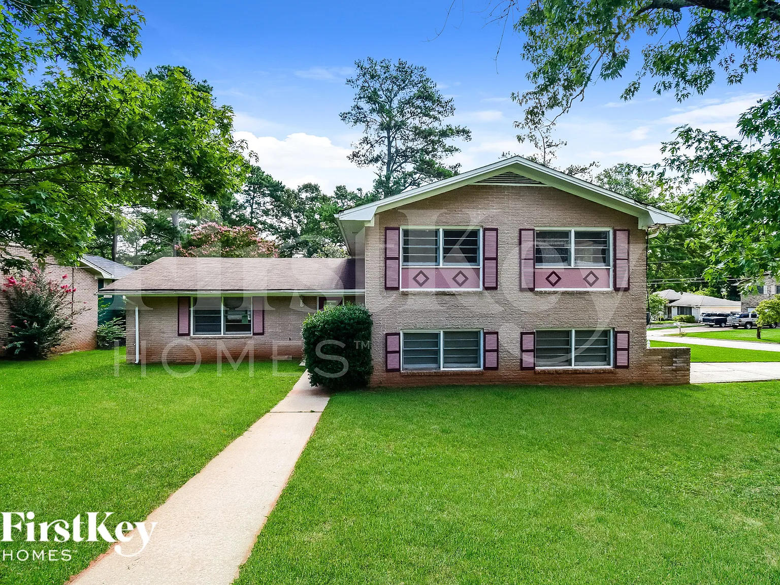 3 bed, 2.5 bath, 2200 sqft, $1,785 — Photo 1