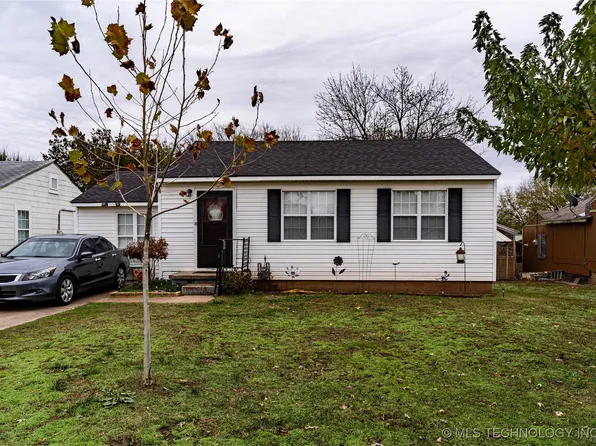 315 S Ash St, Bristow, OK 74010