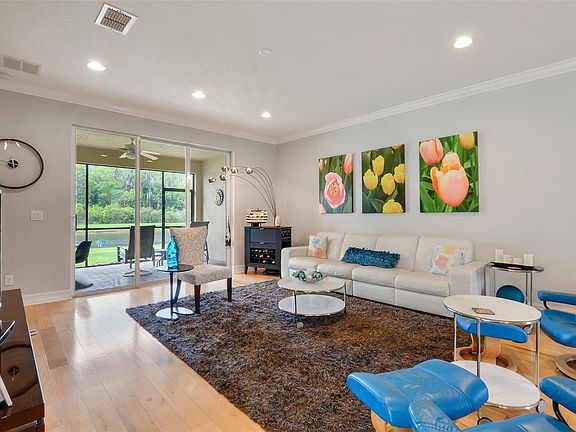 5th image of 15840 Aurora Lake Cir