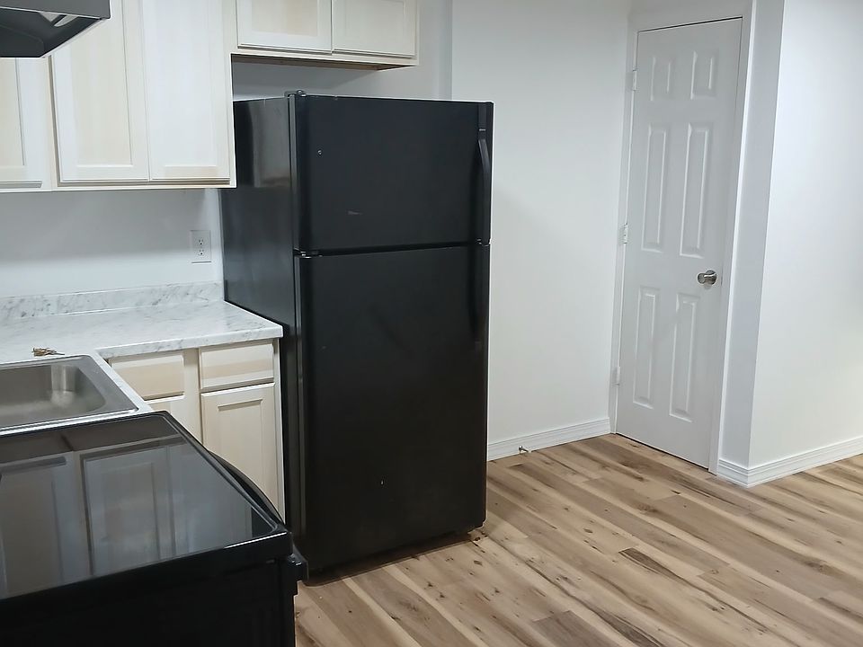 1st image of 1525 Blountstown St #3