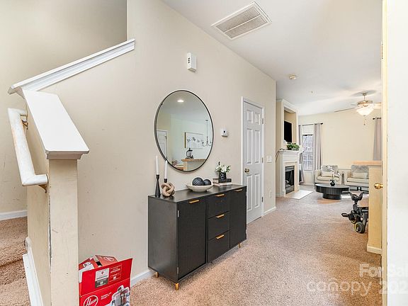 4th image of 8460 Summerglen Cir