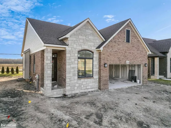 18747 Saint Matthew Dr, Macomb, MI 48042