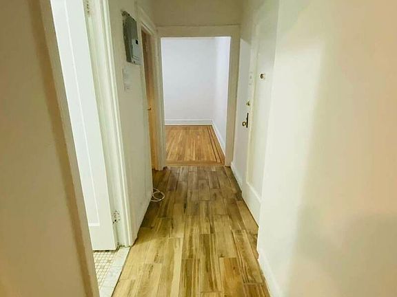 4th image of 28-08 35th St #F4
