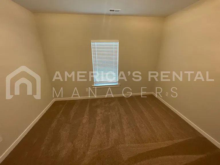 2158 Ellsworth Loop Rd — Photo 24