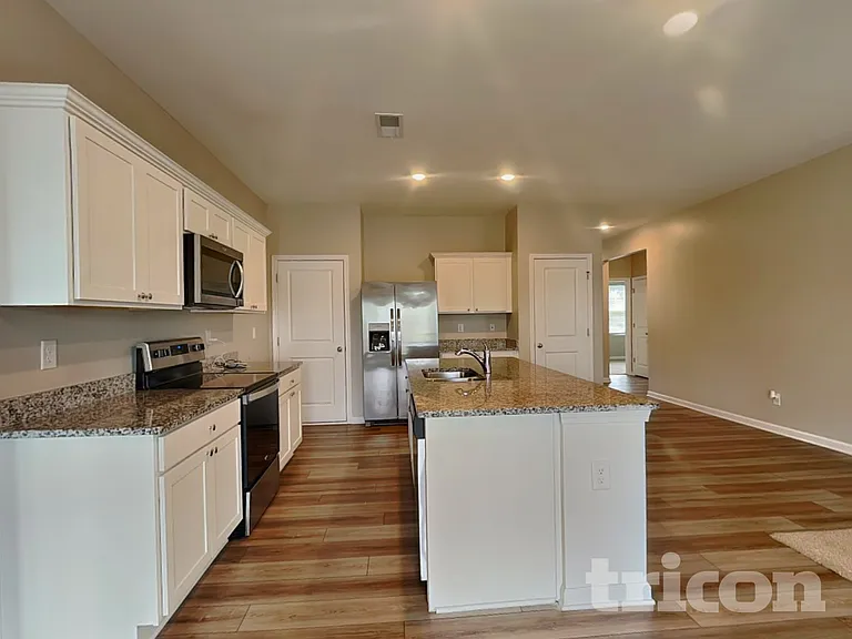 297 McCall Way — Photo 4