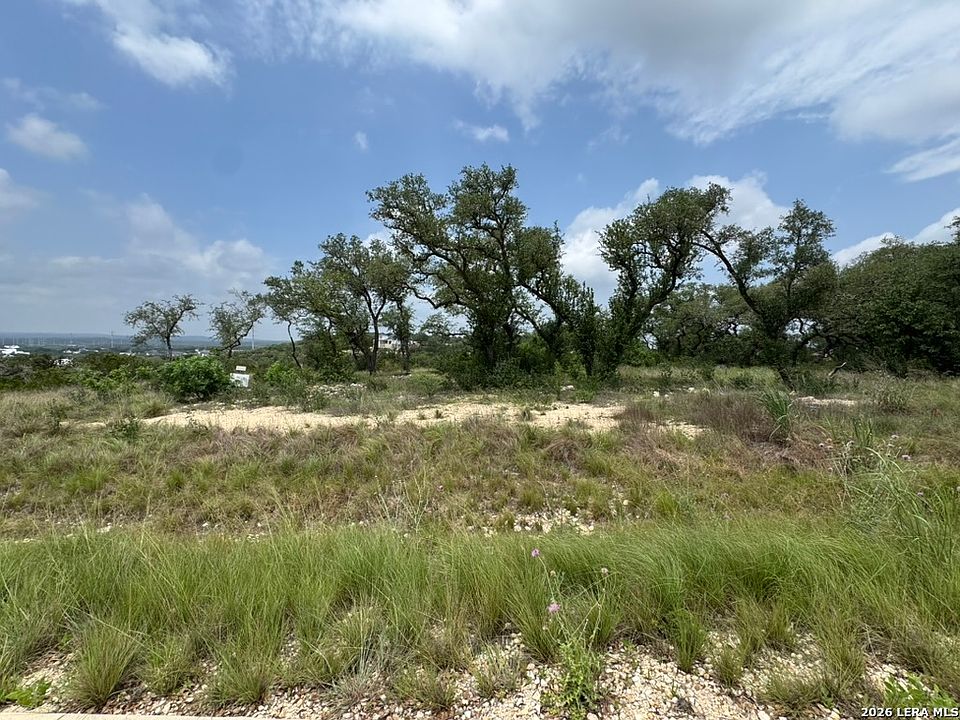 1st image of 686 Butler Oaks