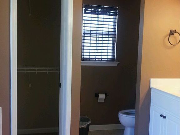 5th image of 2819 Tracy Lynn Ct