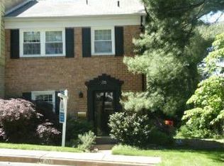 311 Center St N, Vienna, VA 22180