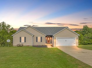 207 Lakeland Dr, Harrodsburg, KY 40330