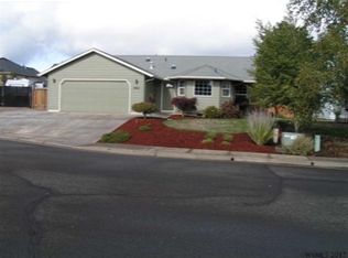 1066 SW Aspen Ln, Dallas, OR 97338