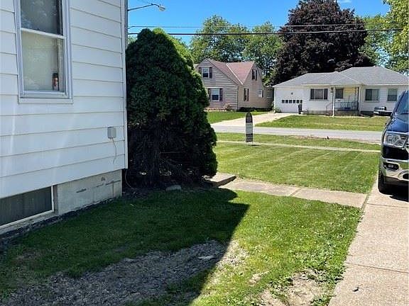 4th image of 375 Penfield Ave