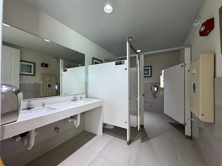 2590 NE 3rd Dr #203 — Photo 63