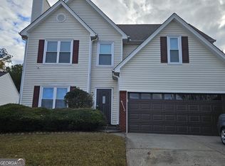 951 Sugar Oak Ln, Lawrenceville, GA 30043