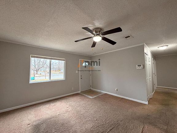 4th image of 5700 E 10th Ave