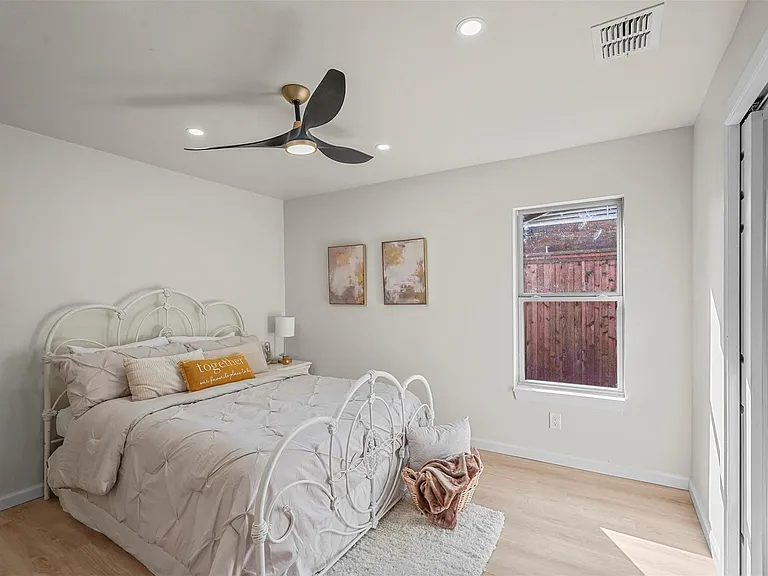 434 Marilu St — Photo 10
