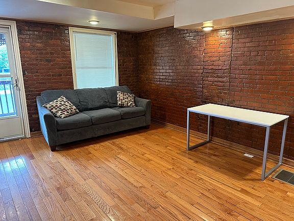 5th image of 138 Front St #2B