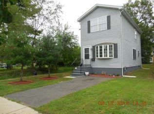 210 Laurel St, Beverly, NJ 08010