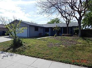 3142 Stanford Ave, Clovis, CA 93611