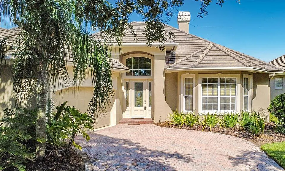 10824 Woodchase Cir