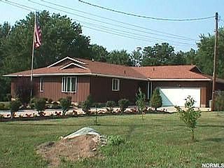 1st image of 4233 Oakcrest Dr